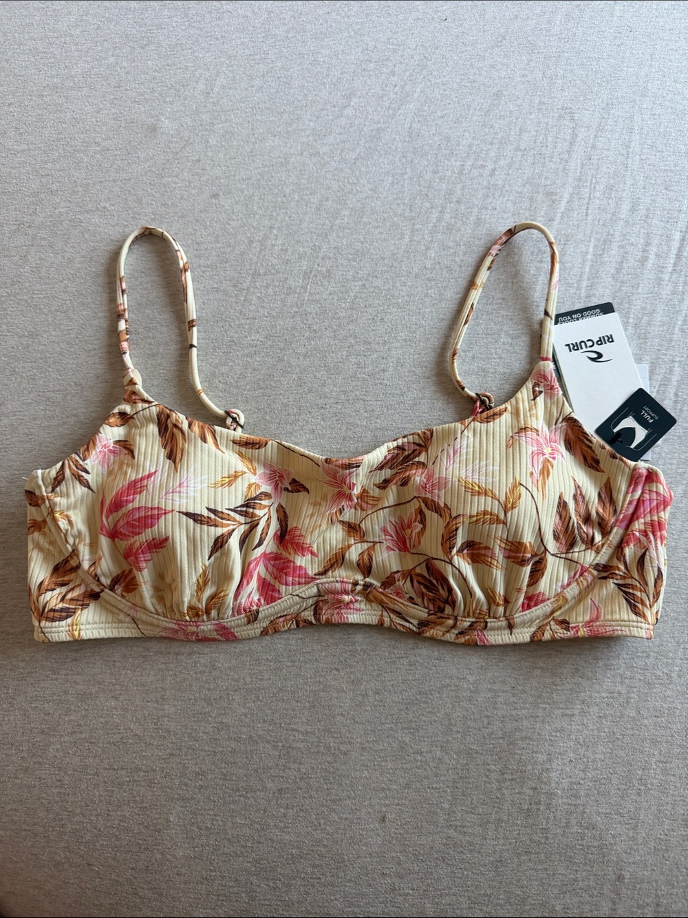 NWT Ripcurl Bikini Top